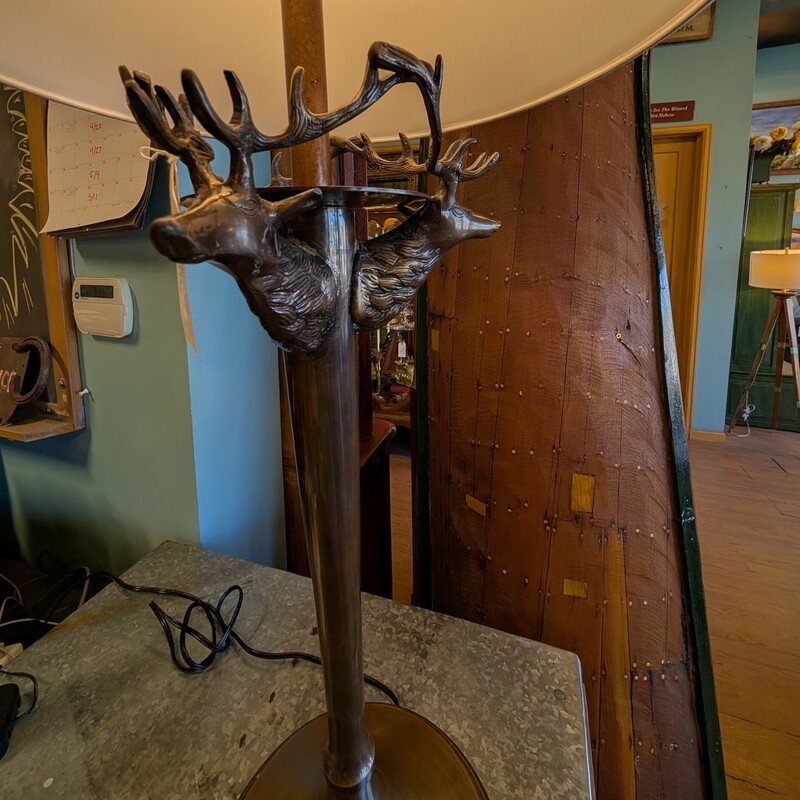 Bronze 3 Deer Head Base, Fabric, Shade<br />
18 x 39