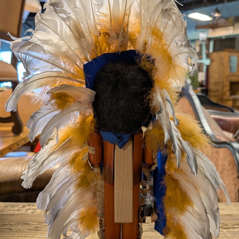 Steinbach Nutcracker, Sitting Bull<br />
11 x 10 x 21h