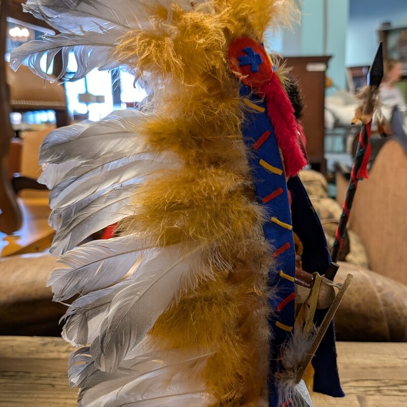 Steinbach Nutcracker, Sitting Bull<br />
11 x 10 x 21h