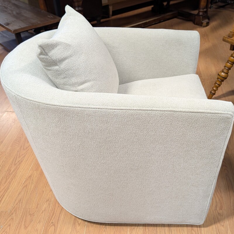 Crate & Barrel Swivel, Light Gray, Drew<br />
27 x 32 x 28h