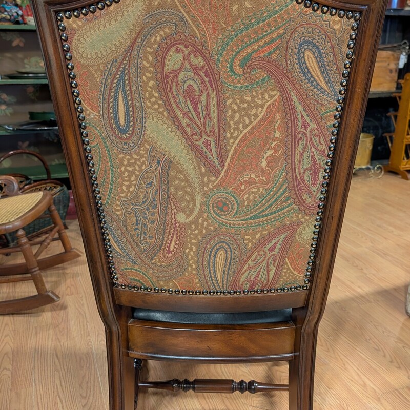 Paisley Back Side Chairs, Set Of 4<br />
22 x 22 x43h<br />
SH 18in