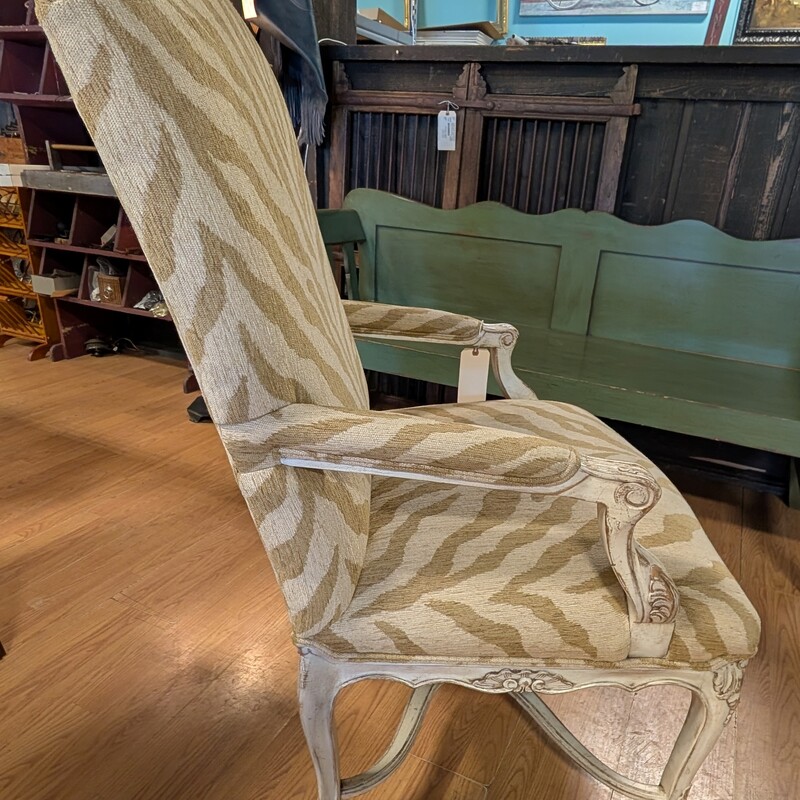 Henredon French Armchair, Zebra, Cream<br />
29 x 27 x 45h<br />
Seat Height 19in<br />
Arm Height 26.5in